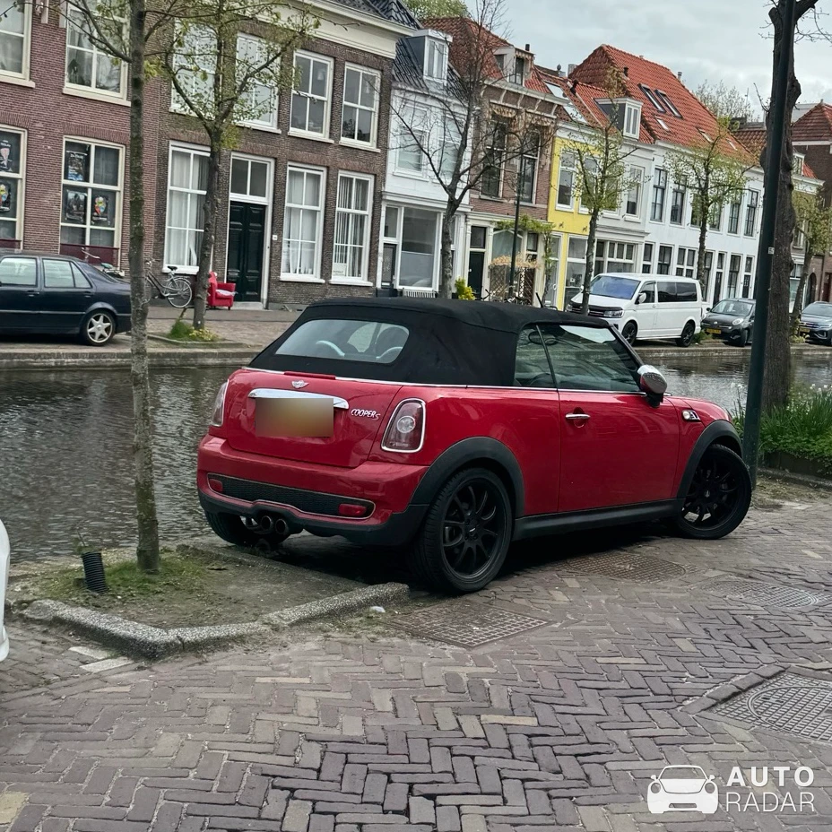 Mini F57 Cooper S Cabrio spotted in Delft