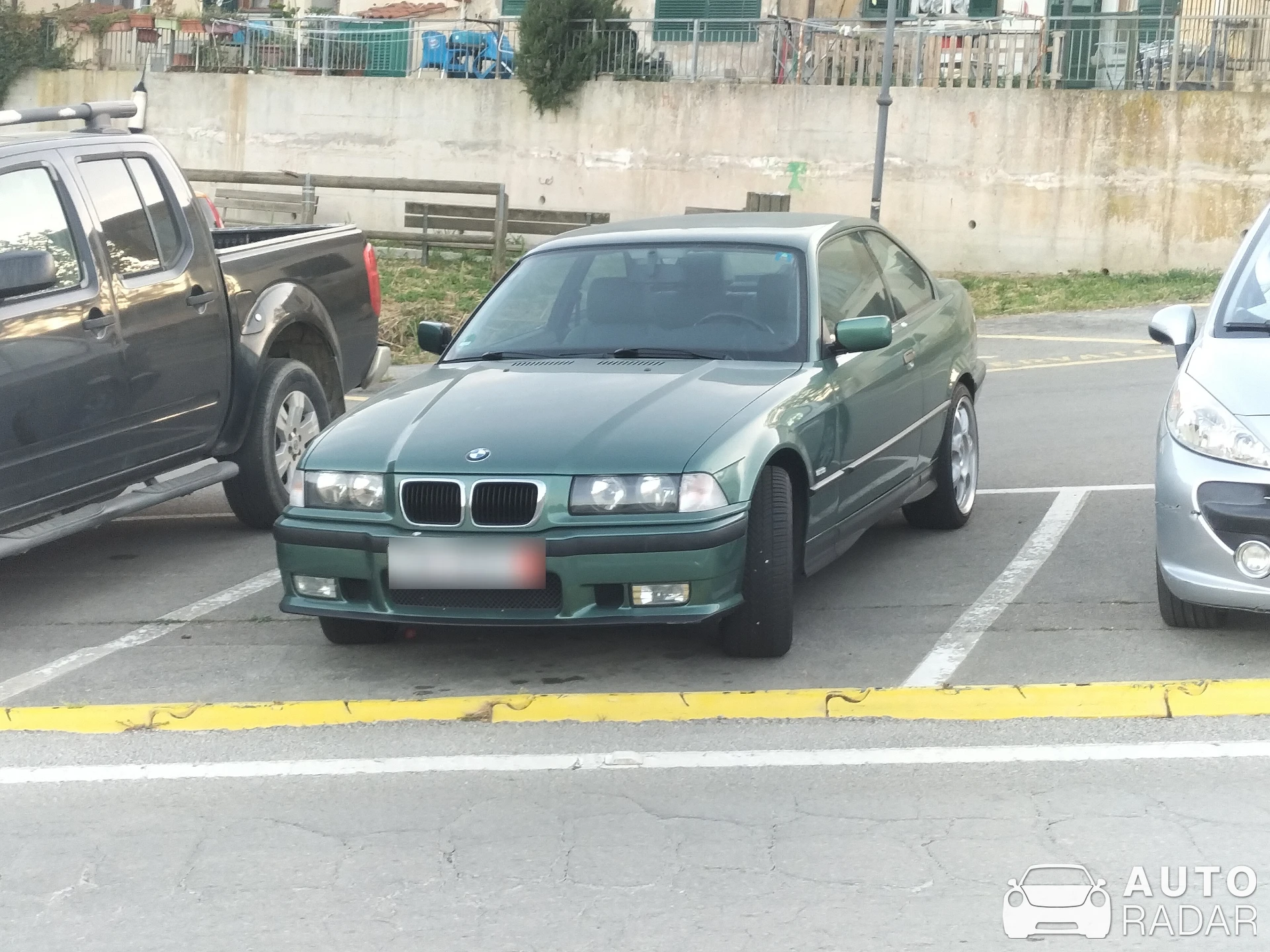 BMW 3 Series E36 Coupe spotted in Capoliveri