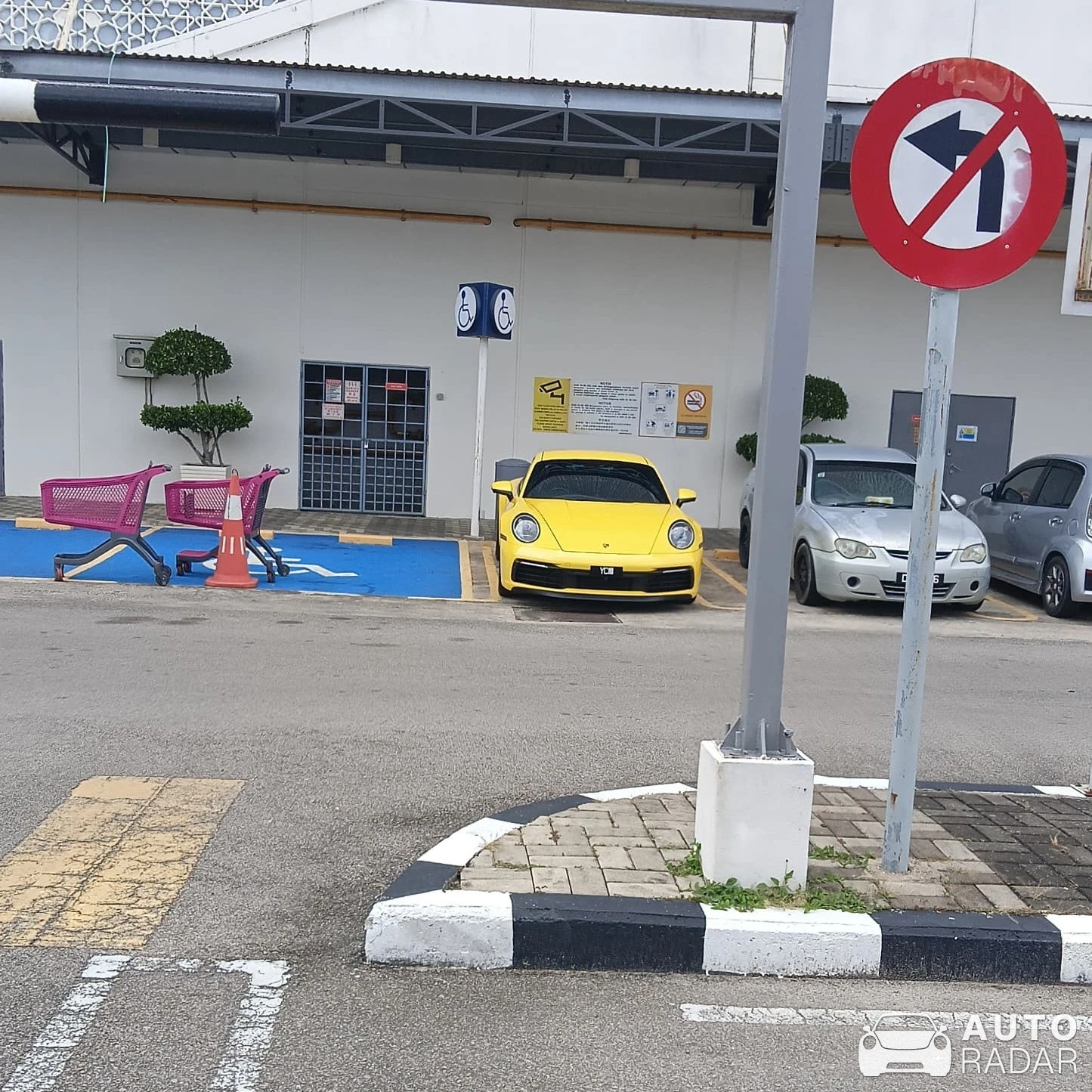 Porsche 992 Carrera MkI spotted in Kota Bharu