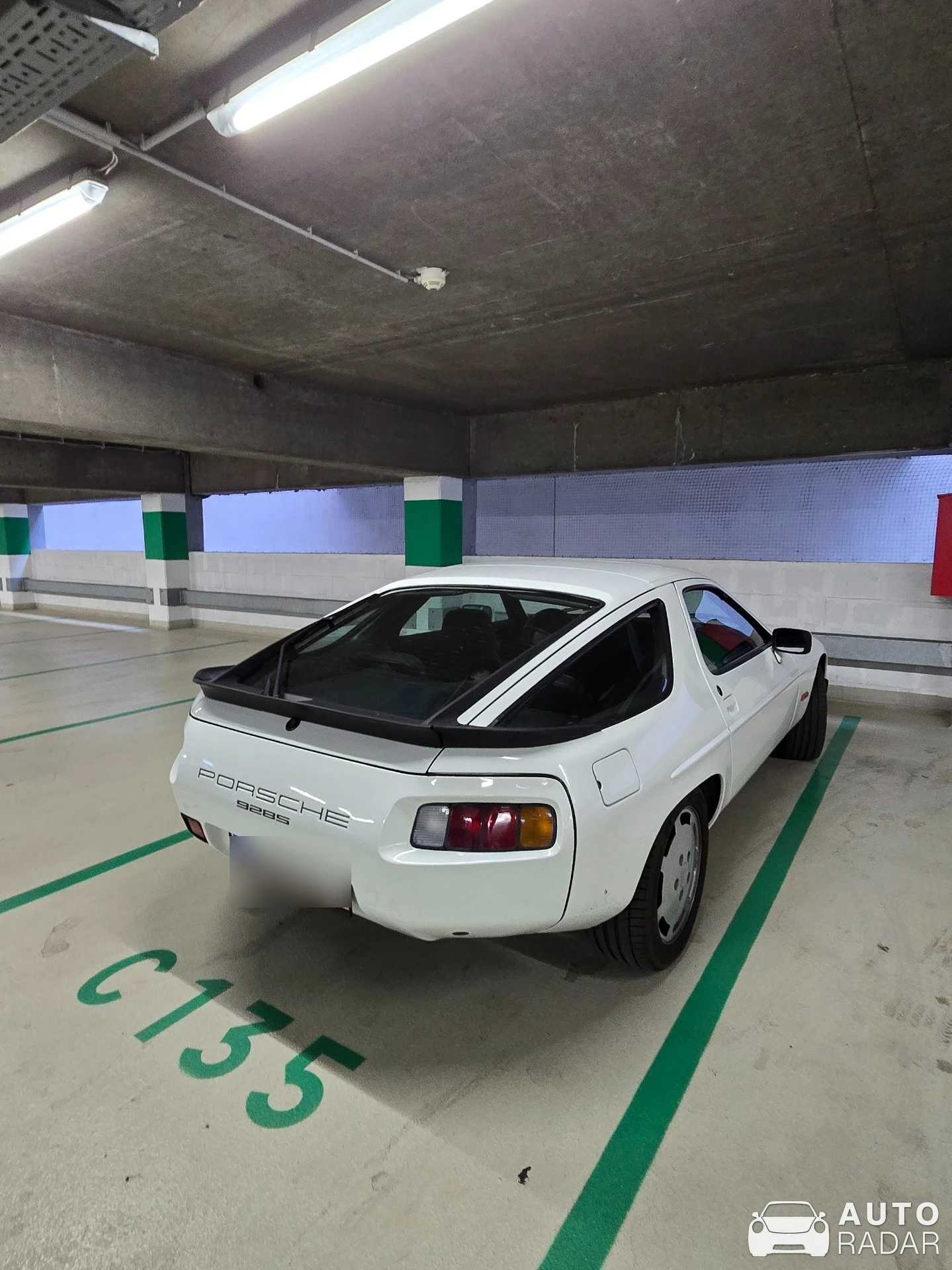 Porsche 928S spotted in Vienna, Austria