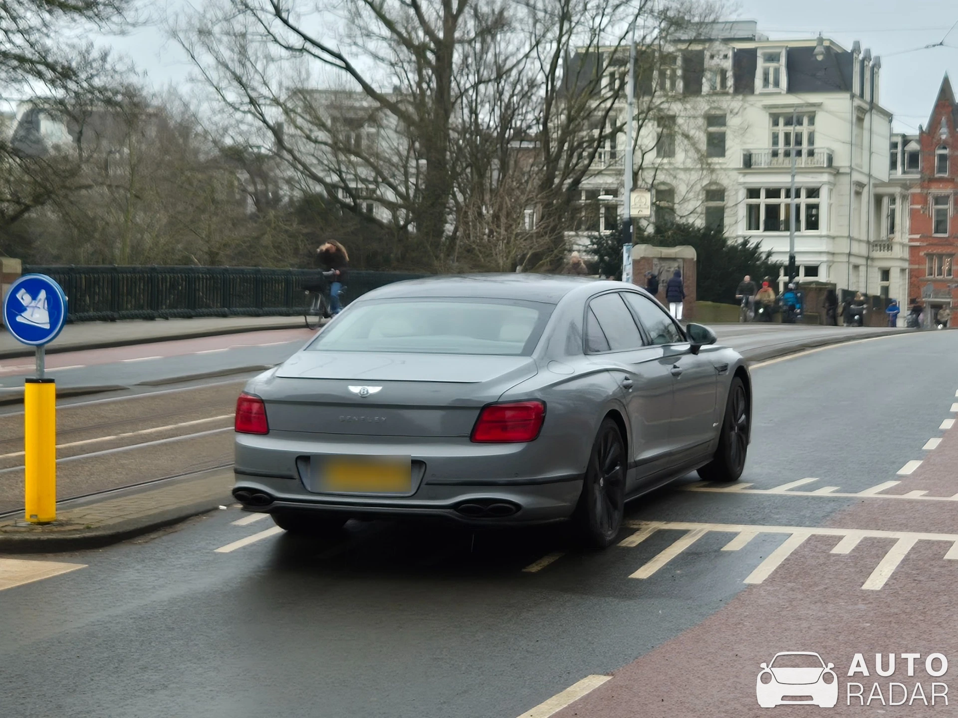 Bentley Flying Spur V8 S 2023 spotted in Amsterdam