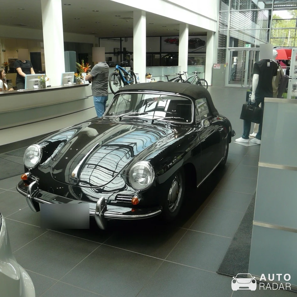 Porsche 356 C SC Cabriolet spotted