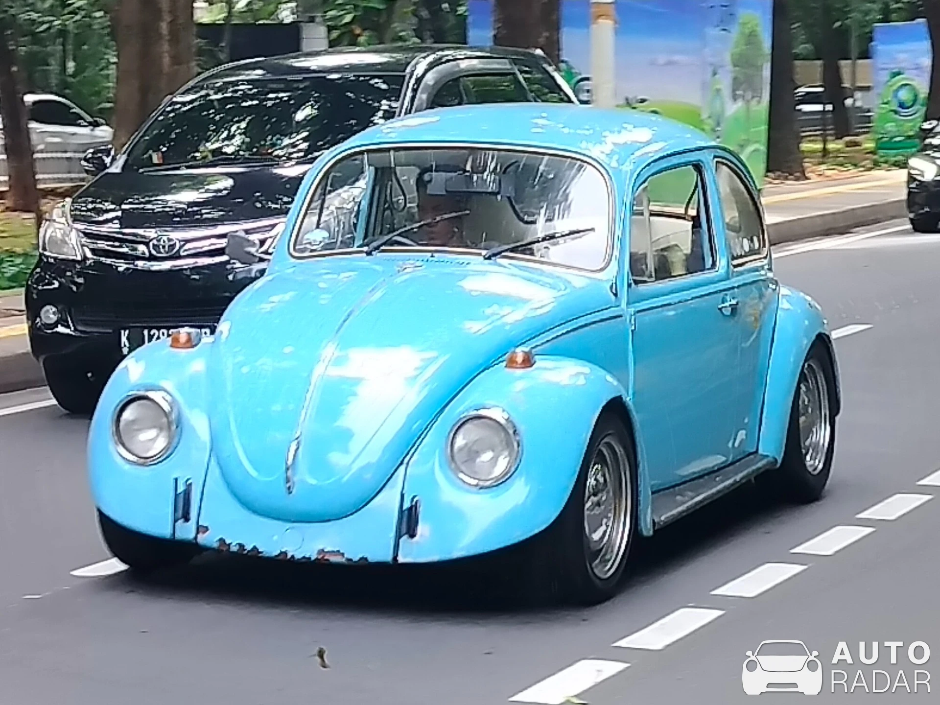 Volkswagen Beetle spotted in Kota Jakarta Selatan, Indonesia