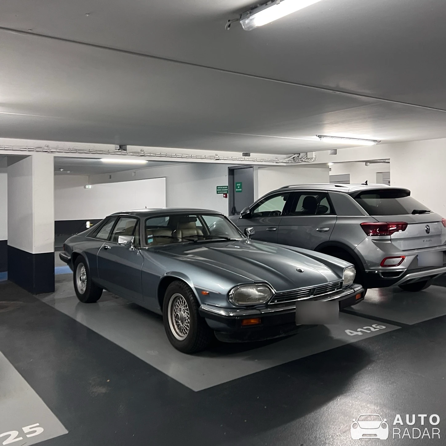 Jaguar XJS spotted in Rouen