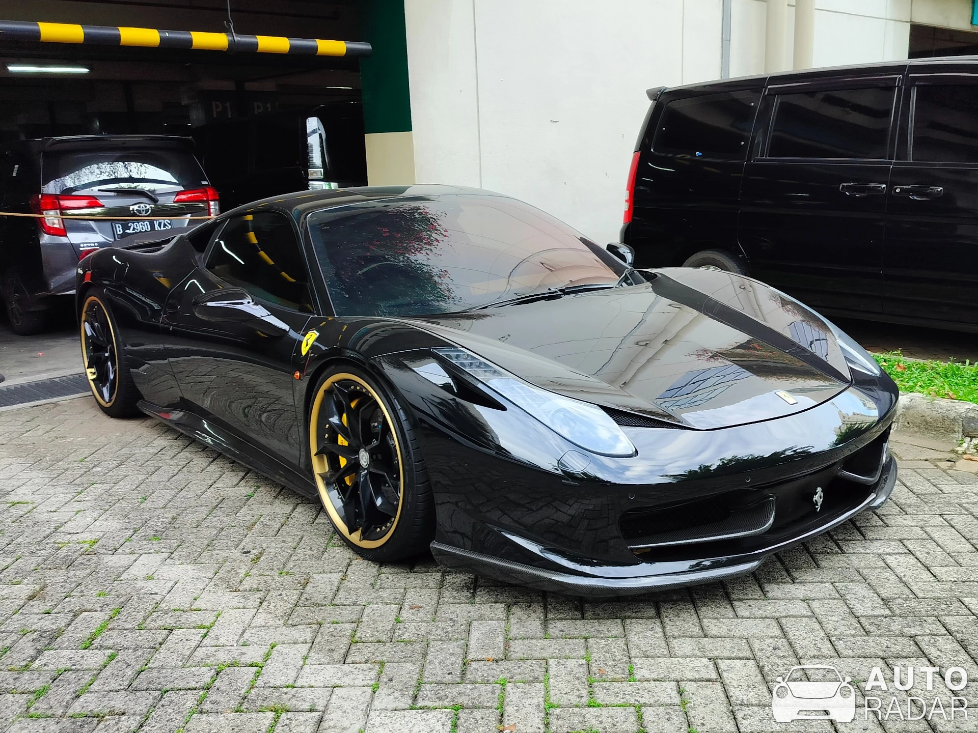 Ferrari 458 Italia spotted in Kota Jakarta Pusat, Indonesia