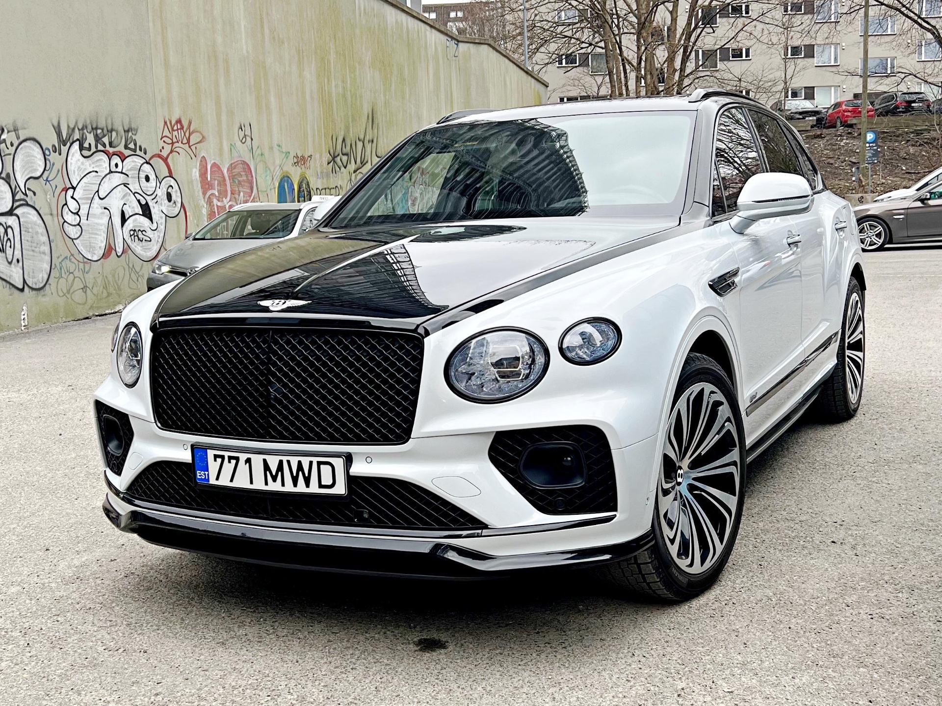 Bentley Bentayga Hybrid