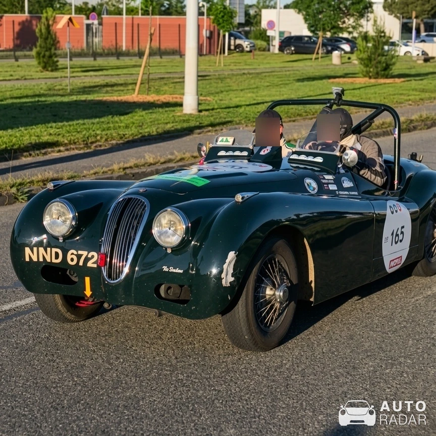 Jaguar XK120 Roadster spotted in Blagnac