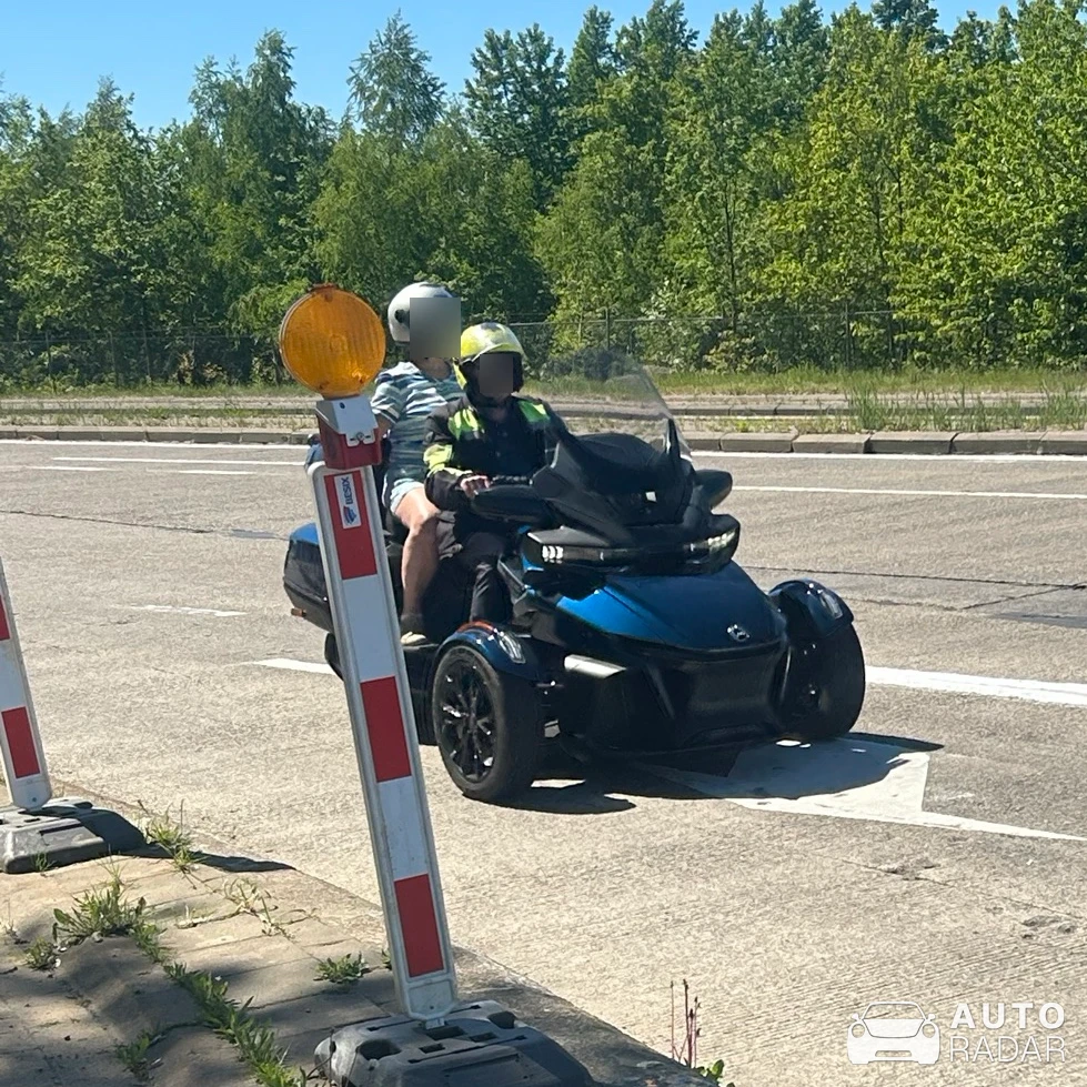 Can-Am Spyder F3 spotted in Leuven