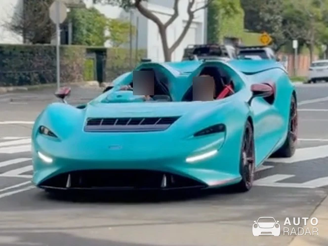 McLaren Elva XP spotted in Double Bay