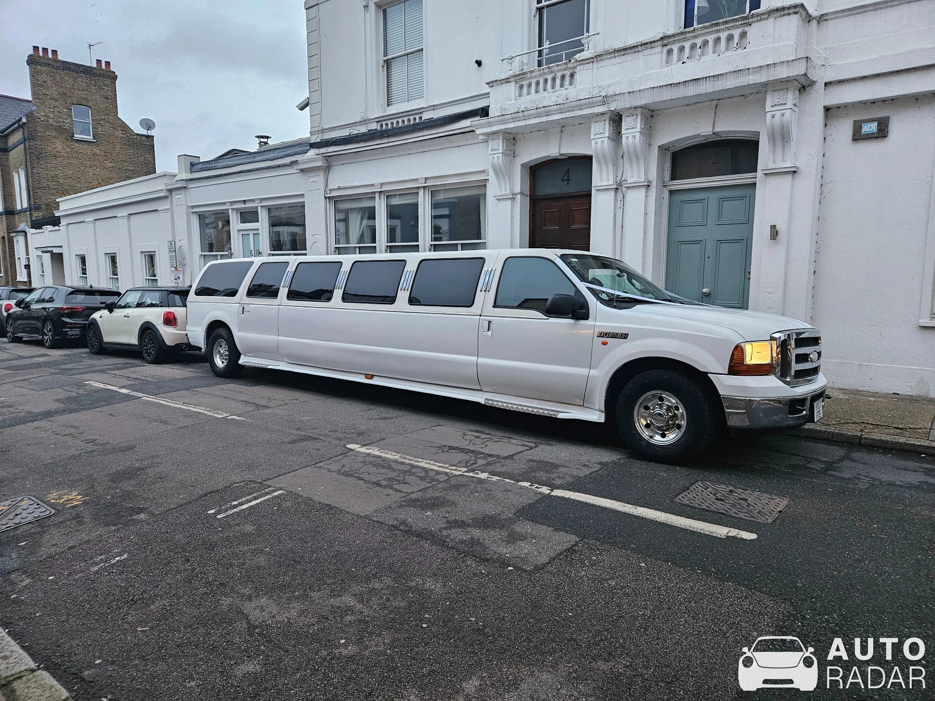 Ford Explorer Limousine  spotted in Richmond, United Kingdom