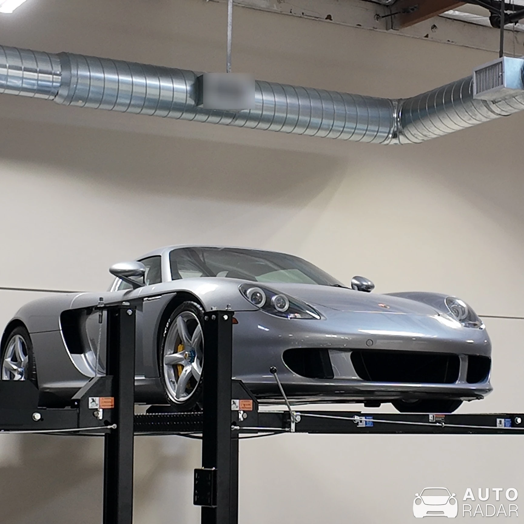 Porsche Carrera GT spotted in San Francisco, United States