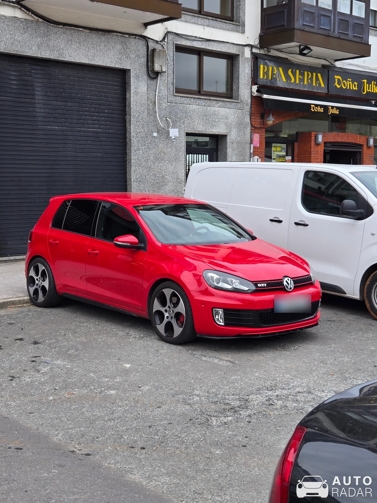 Volkswagen Golf GTI spotted in Santiago de Compostela