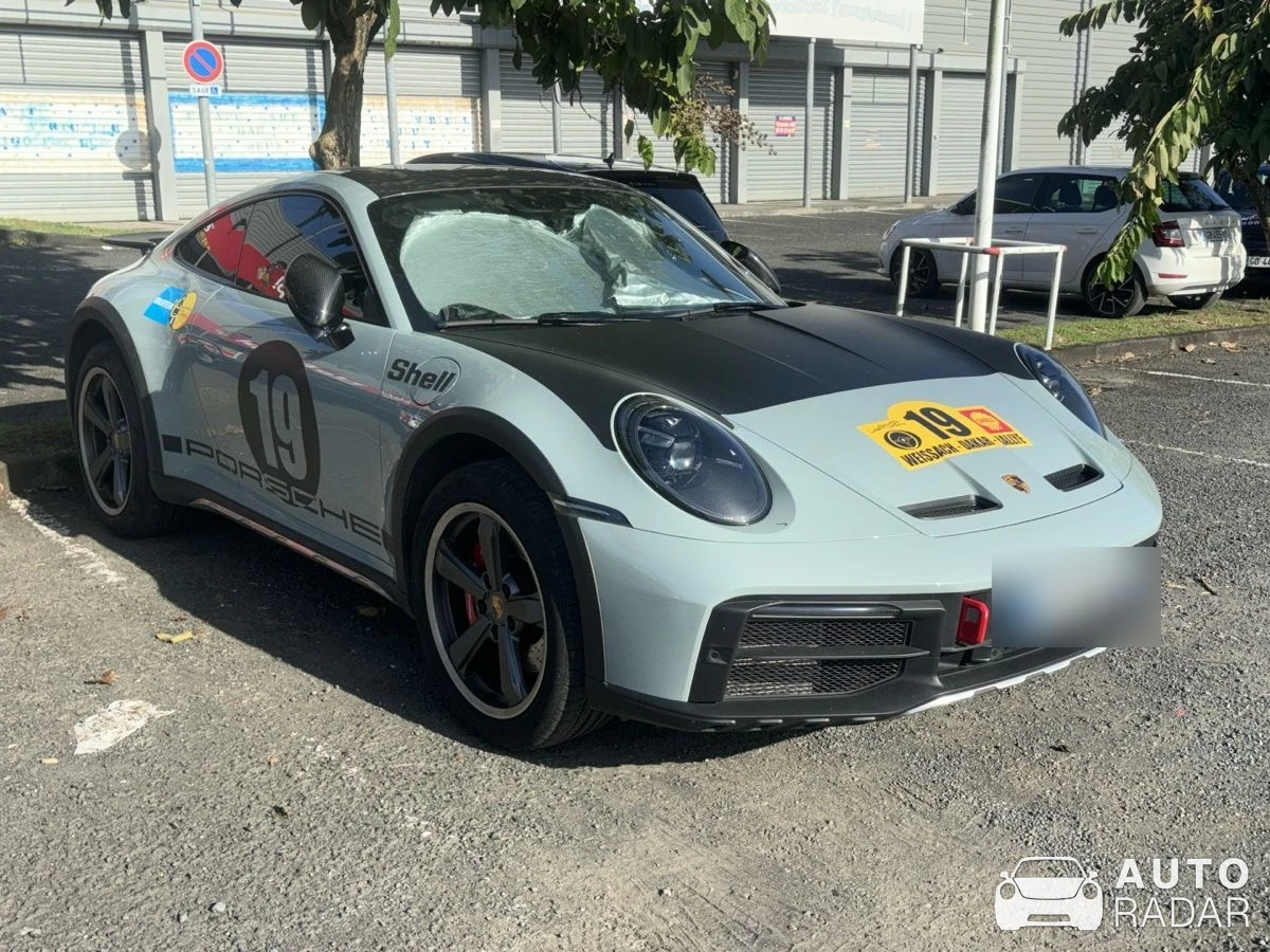 Porsche 992 Dakar spotted in Loctudy, France
