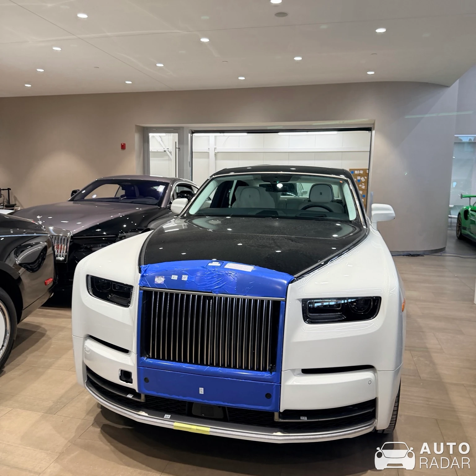 Rolls-Royce Phantom VIII spotted in Mont-Royal, Canada