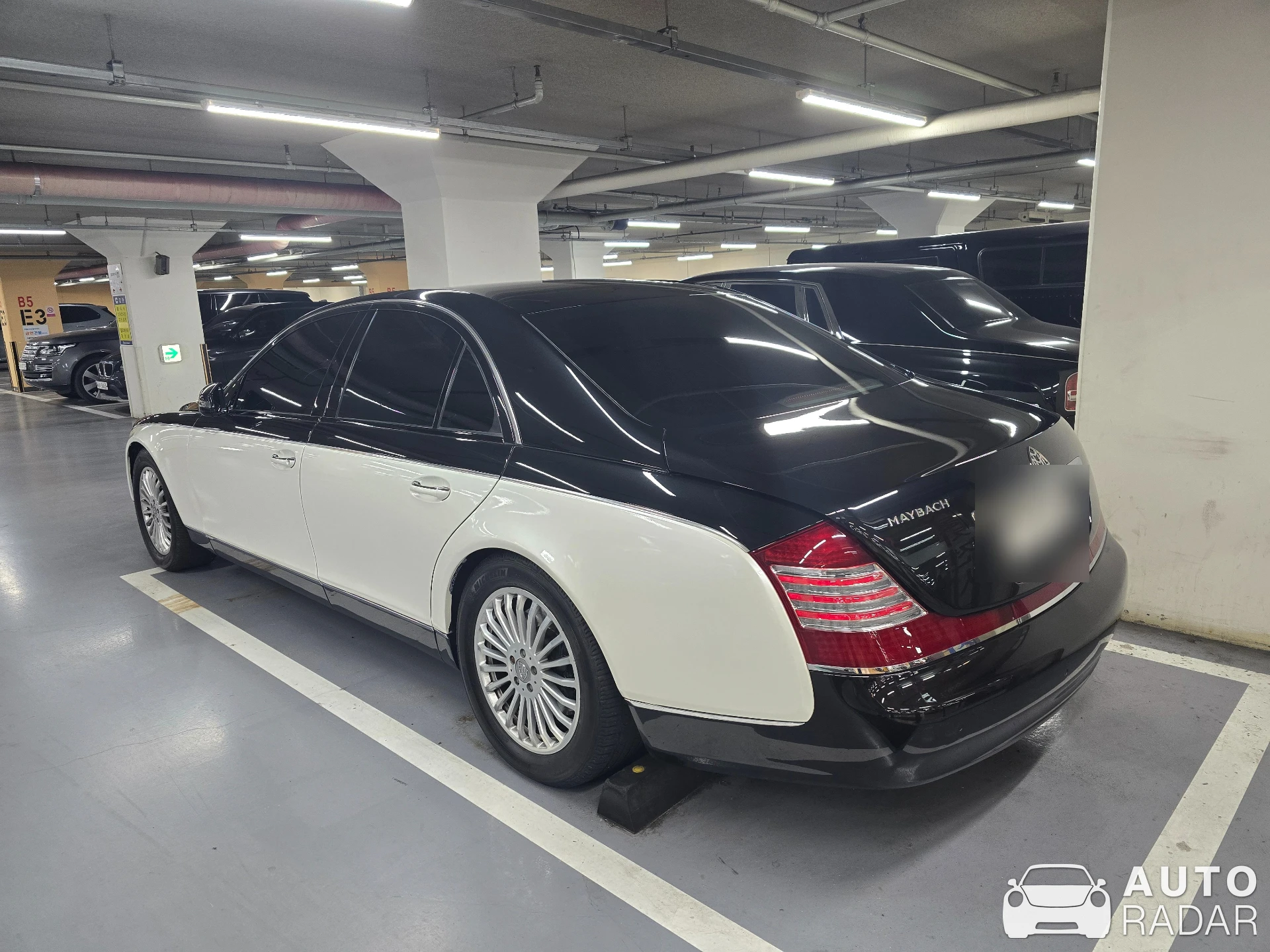 Maybach 57 spotted in Seocho District, South Korea