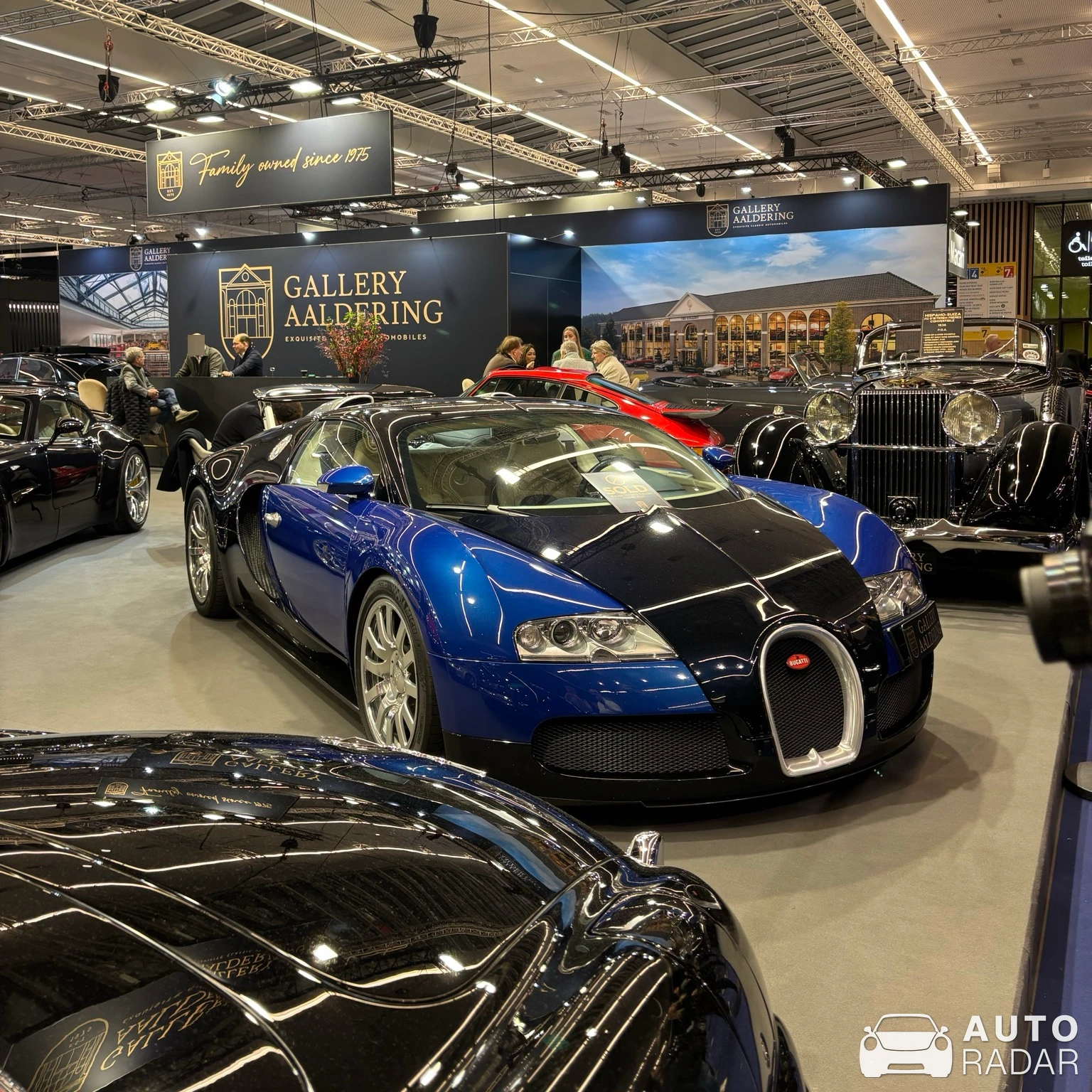 Bugatti Veyron 16.4 spotted in Paris, France