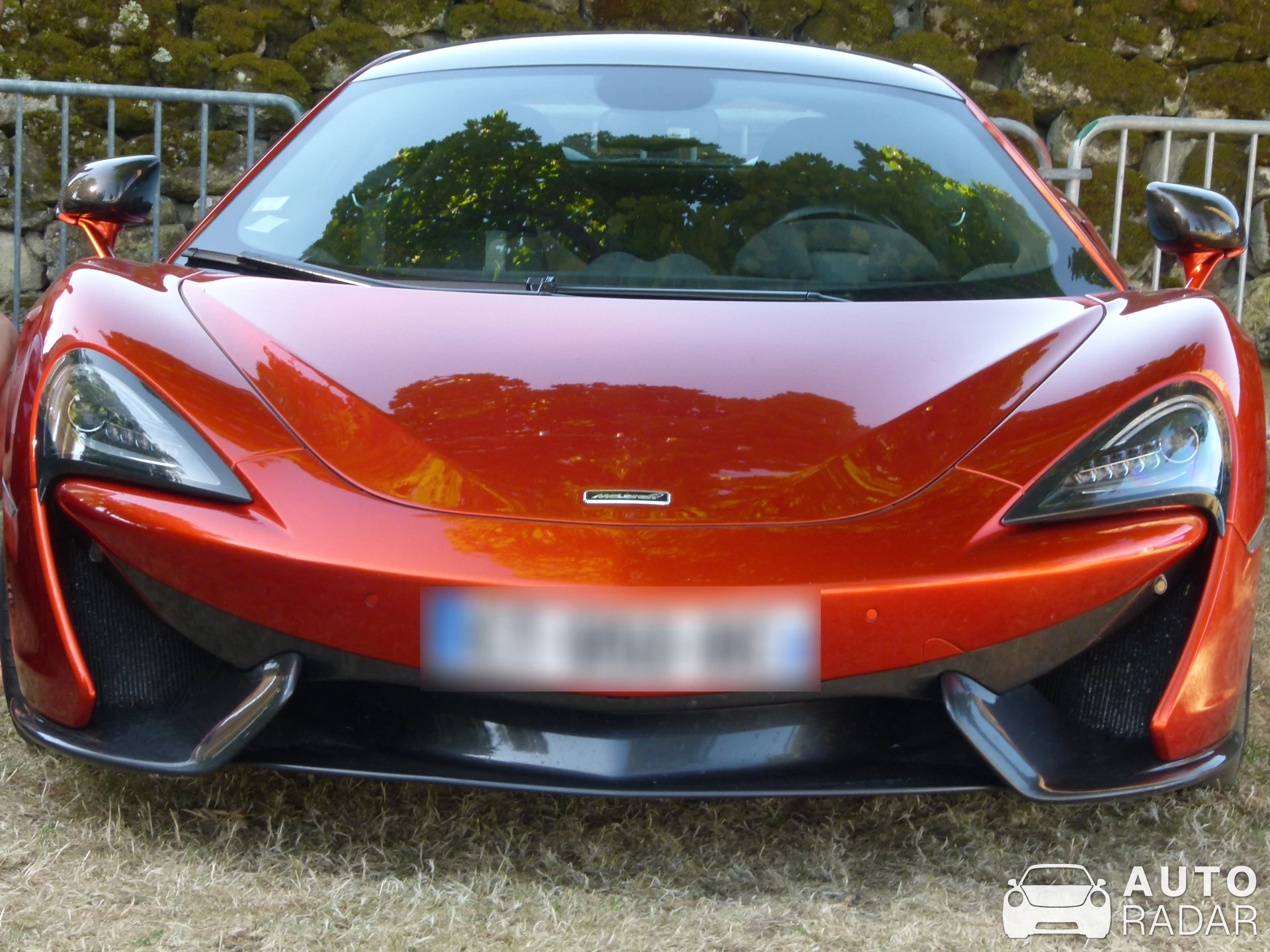 McLaren 570S spotted in Saint-Émilion