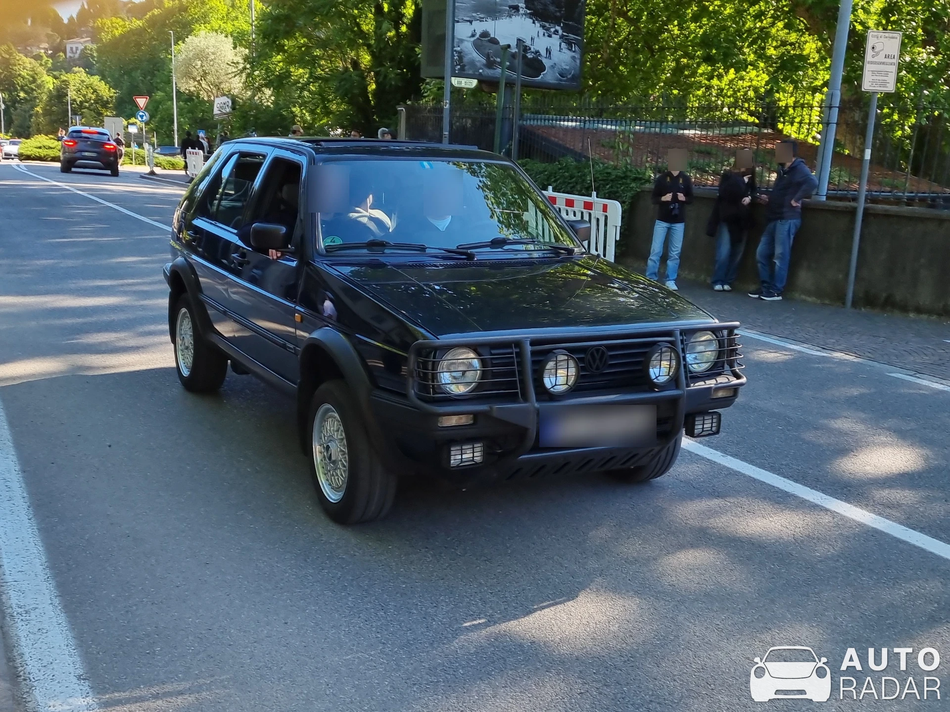 Volkswagen Golf Country MkII spotted in Cernobbio