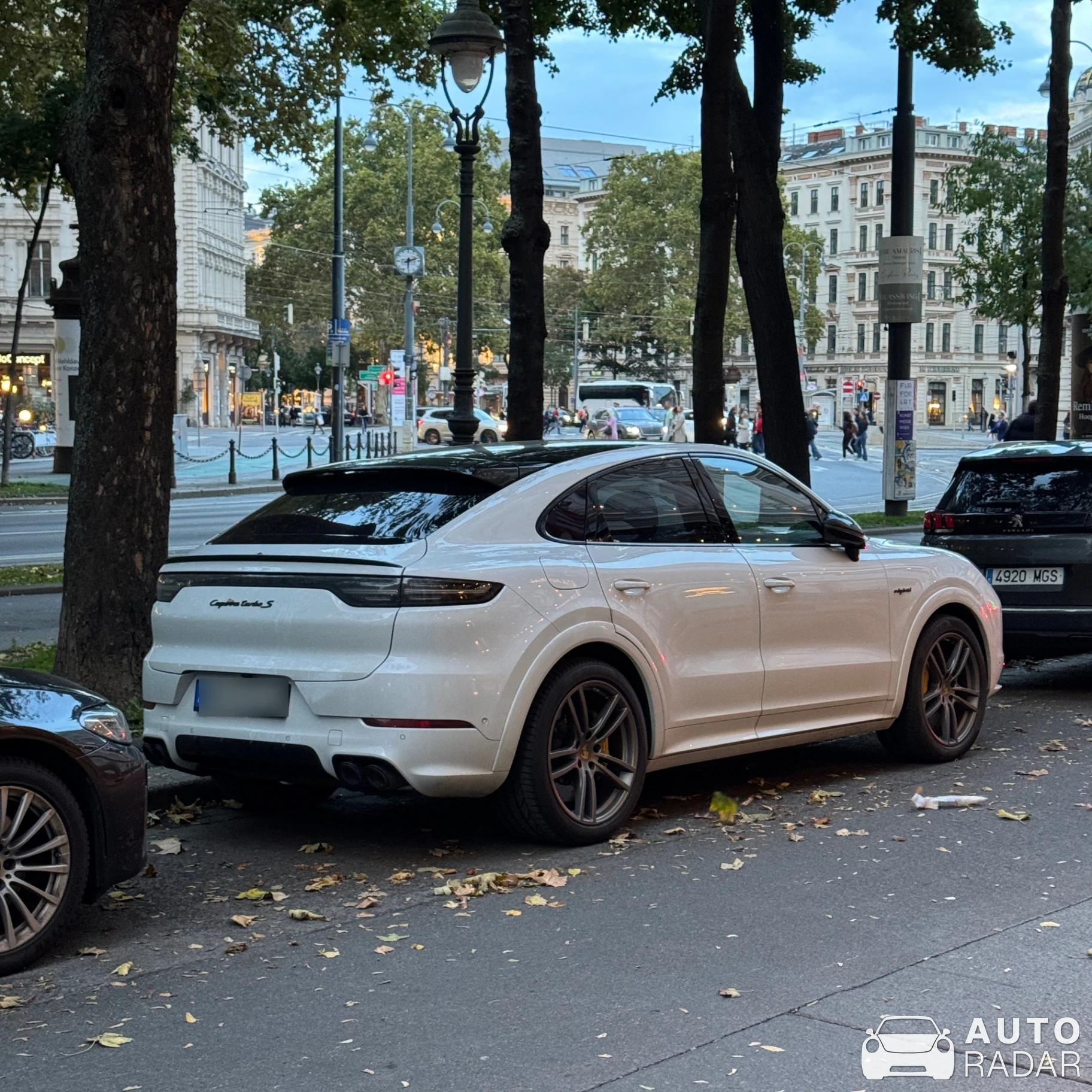 Porsche Cayenne Coupé Turbo S E-Hybrid spotted in Wien, Austria