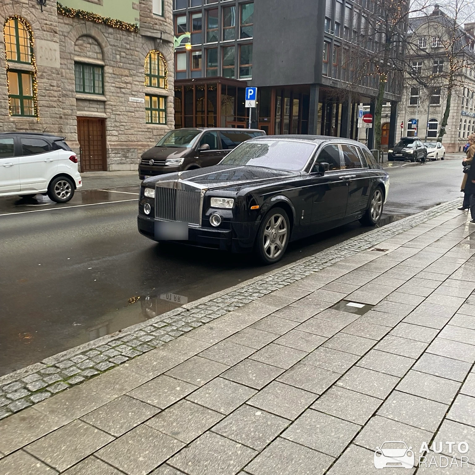 Rolls-Royce Phantom VIII Series II spotted in Trondheim, Norge