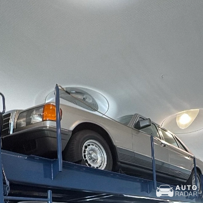 Mercedes-Benz 380 SEL Limousine spotted in Stuttgart