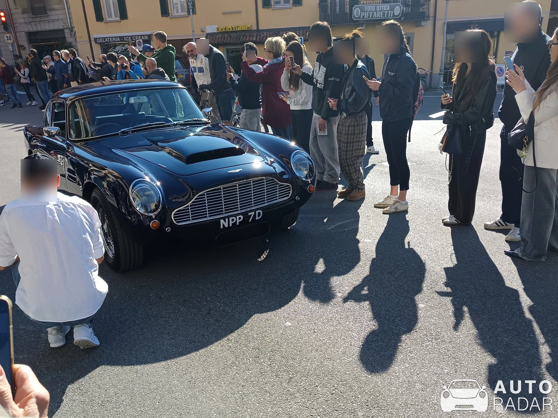 Aston Martin DB6 MKI spotted in Cernobbio