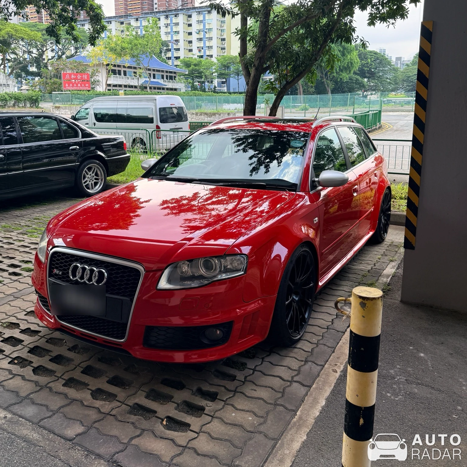Audi RS4 Avant B7 spotted in Singapore