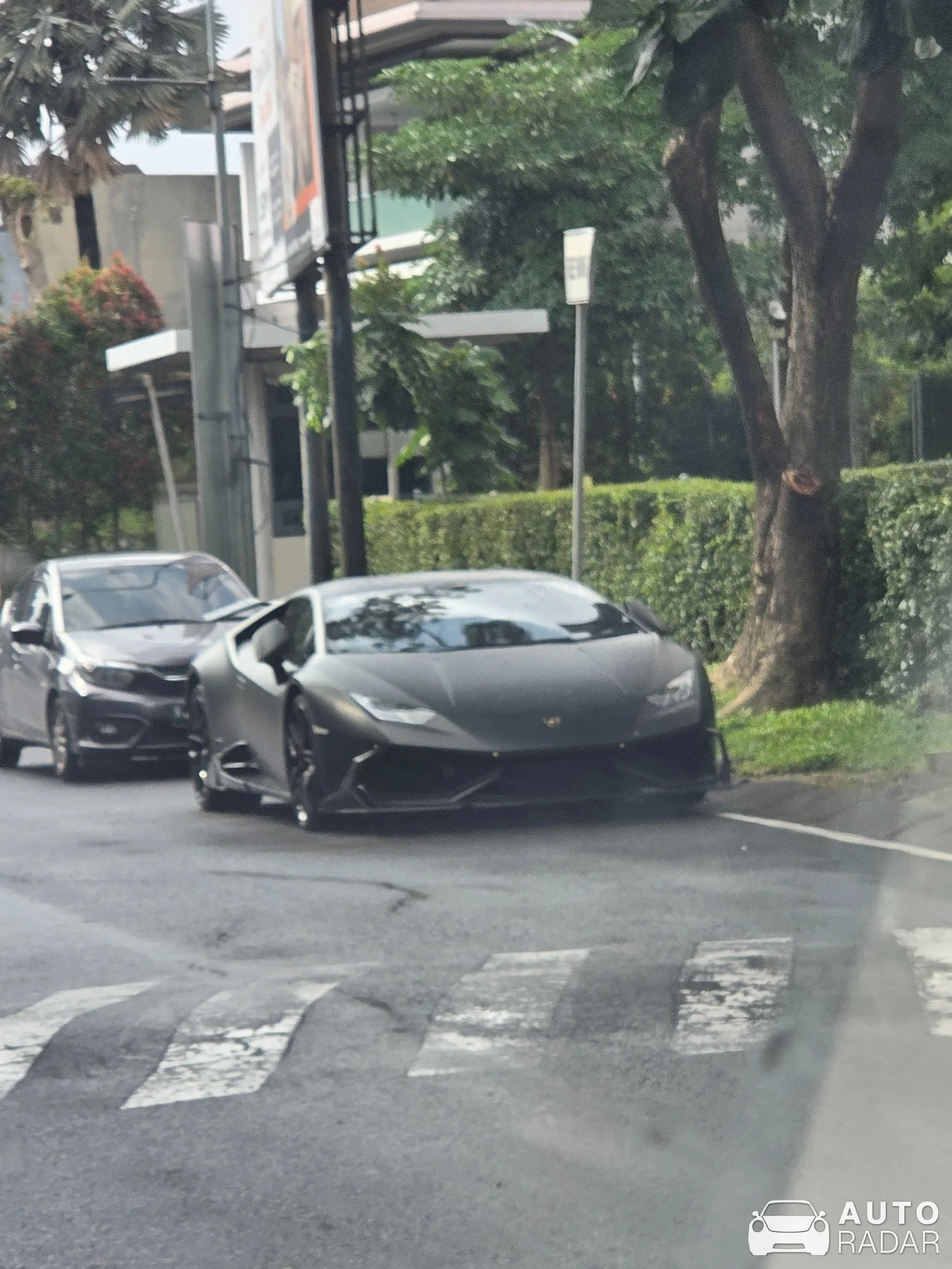 Lamborghini Huracán LP640-4 Performante spotted in Surabaya, Indonesia