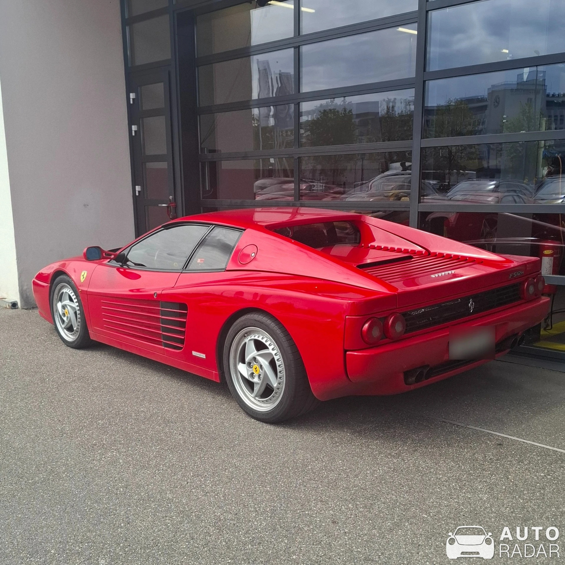Ferrari F512 spotted in Böblingen