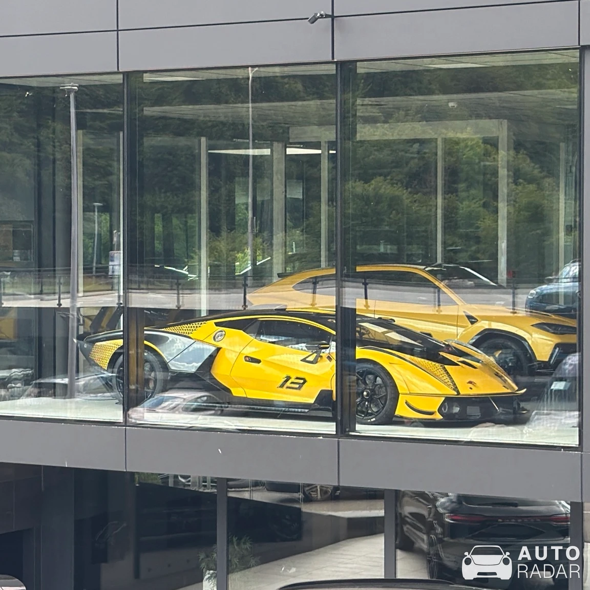Lamborghini Essenza SCV12 spotted in Porrentruy