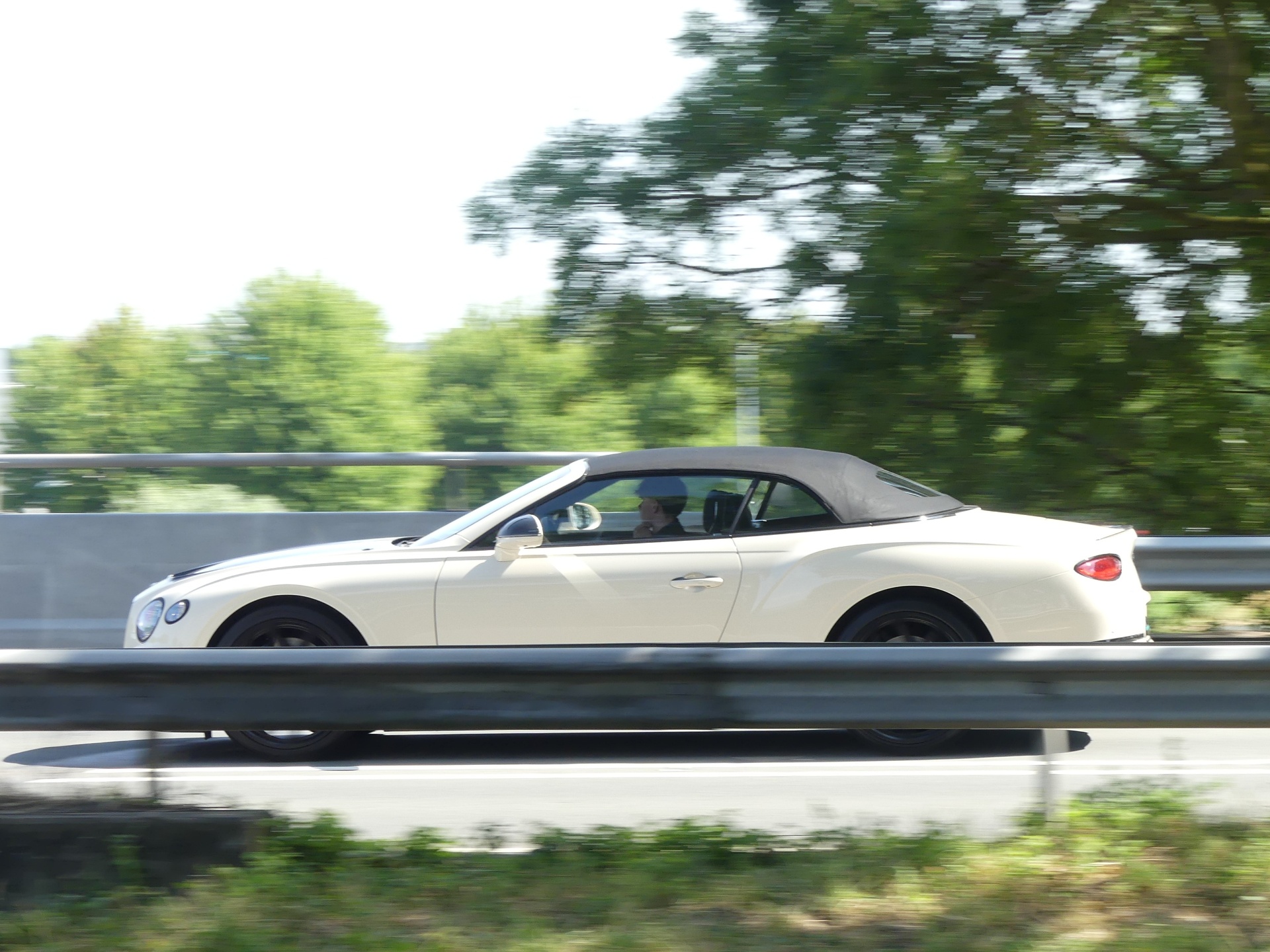 Bentley LE MANSory GTC