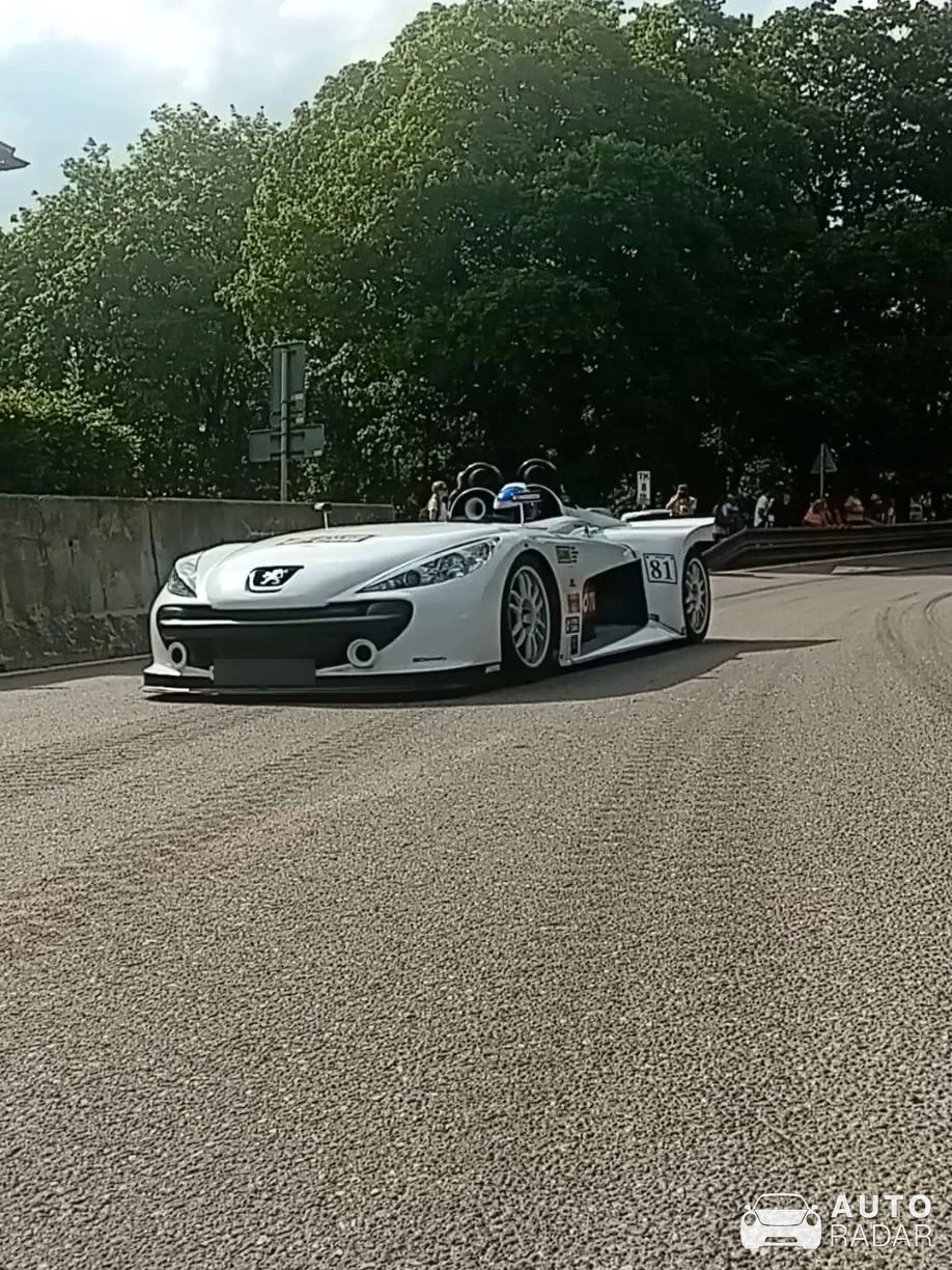Peugeot 207 THP Spider spotted