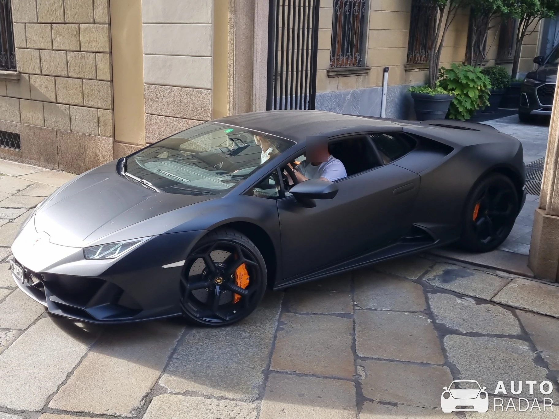 Lamborghini Huracán LP640-4 EVO spotted in Milano, Italia