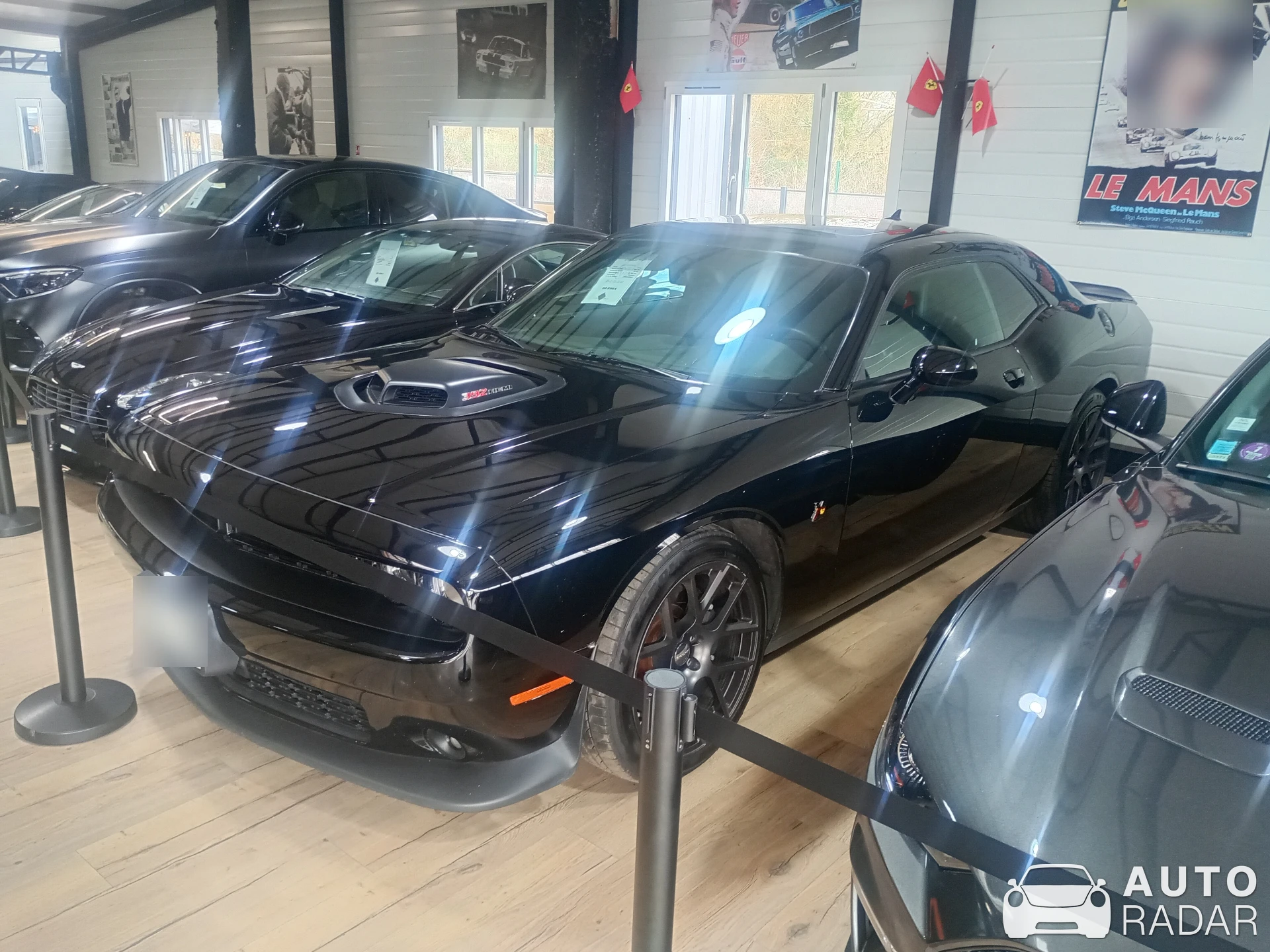 Dodge Challenger R/T spotted in Montreuil-sur-Ille