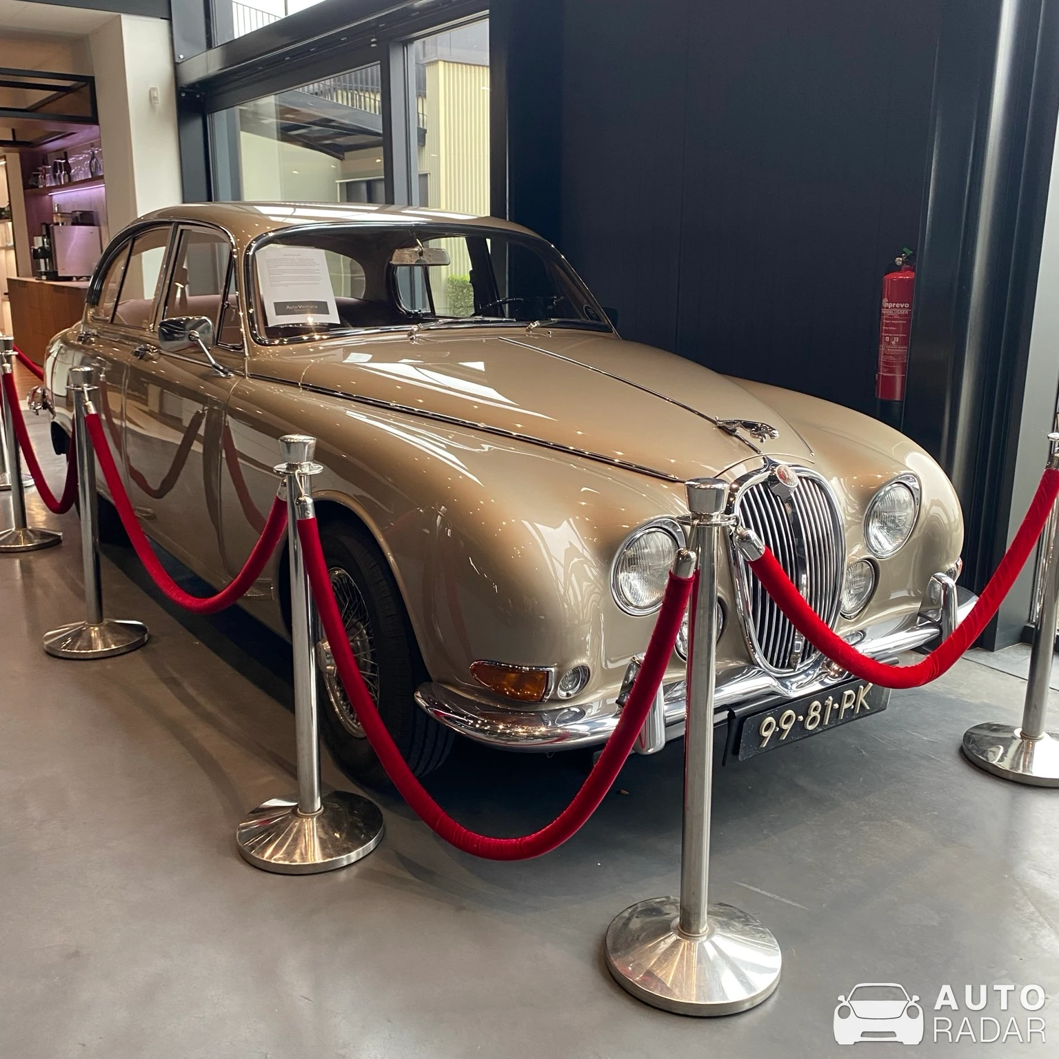 Jaguar MkII spotted in Goes