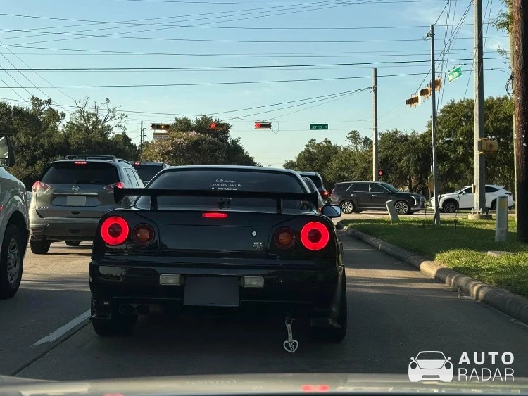 Nissan Skyline R34 GT-T spotted in The Woodlands, United States