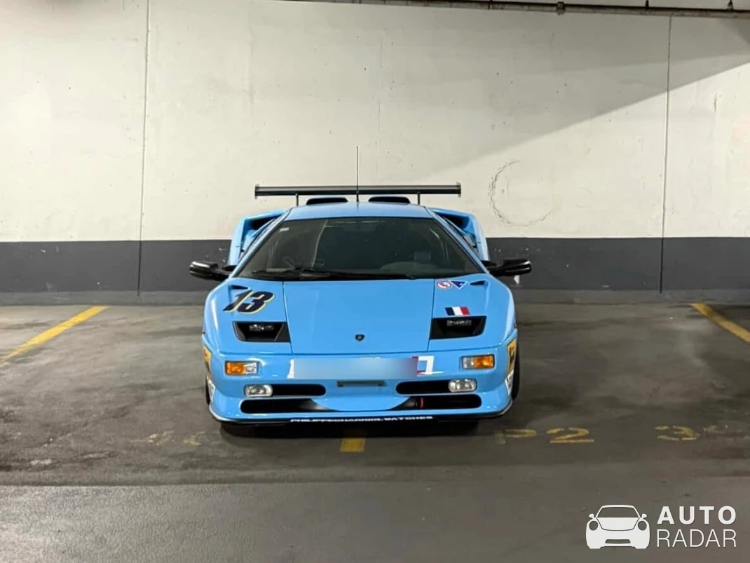 Lamborghini Diablo SVR spotted in Toronto