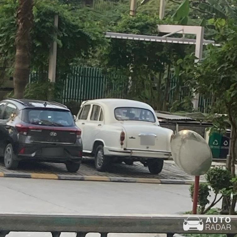 Hindustan Ambassador Grand spotted in Noida