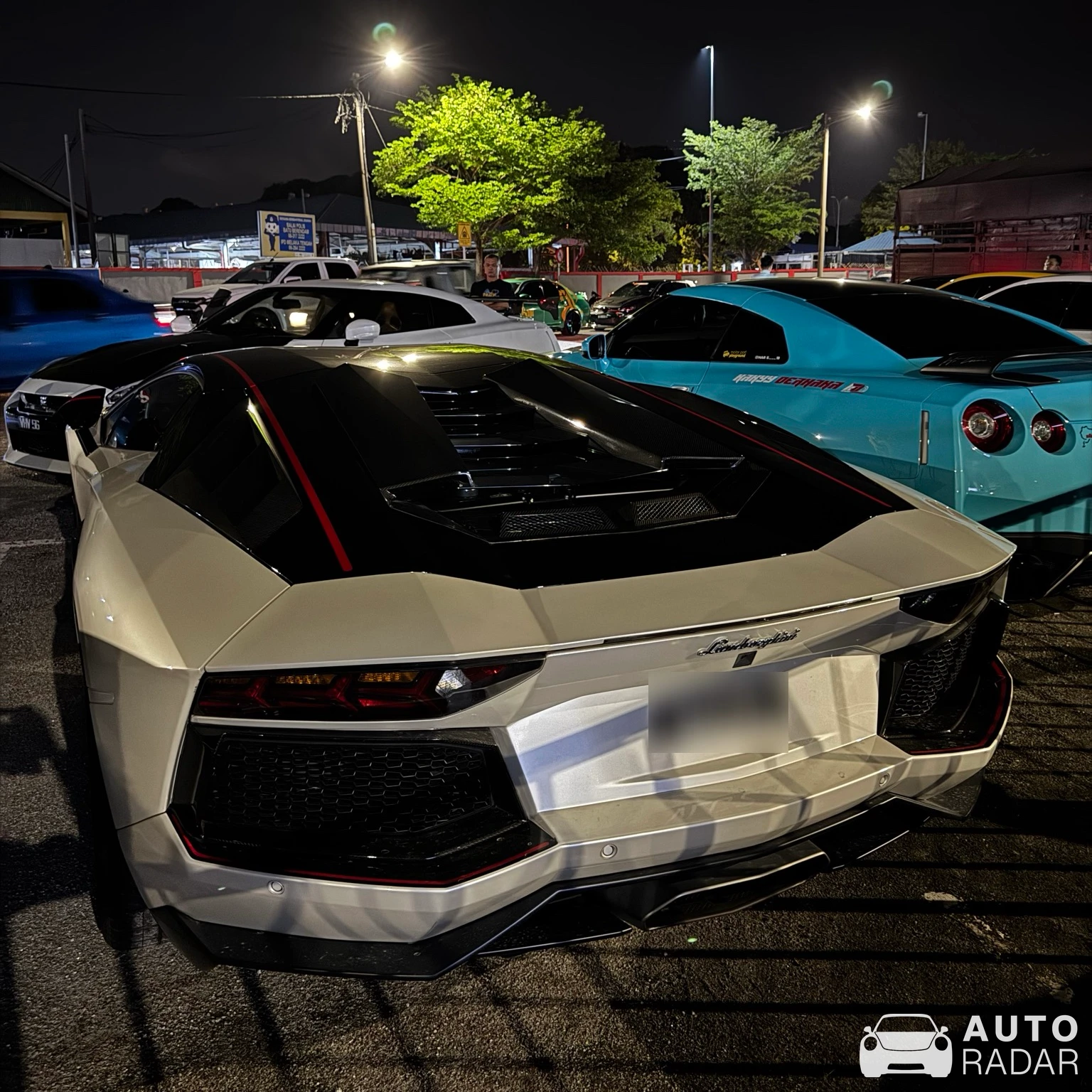 Lamborghini Aventador LP700-4 Pirelli Edition spotted in Batu Berendam