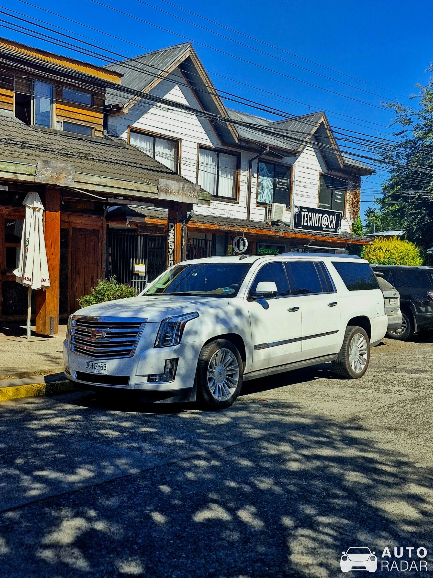 Cadillac Escalade spotted in Pucón, Chile