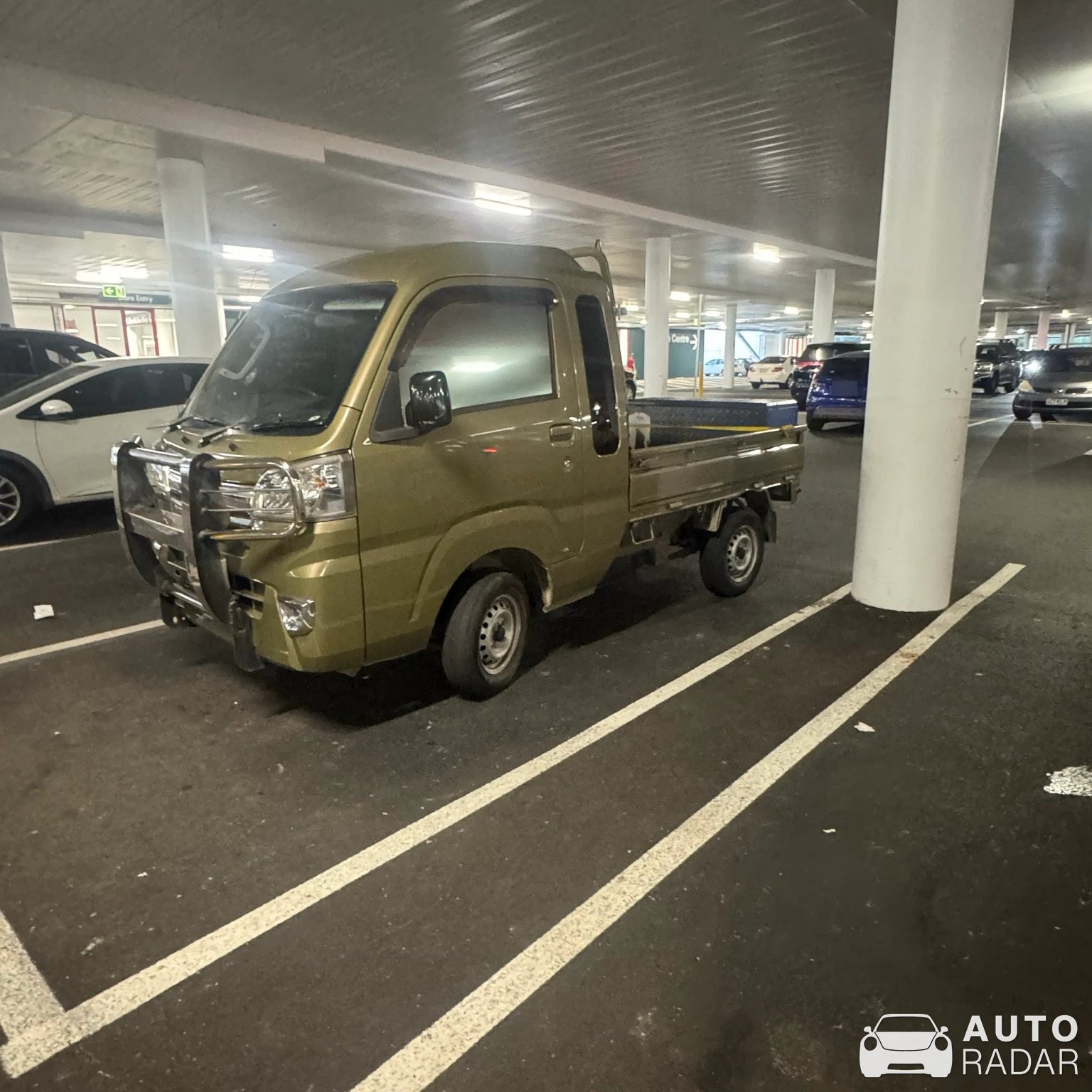 Daihatsu Hijet spotted in Oxley