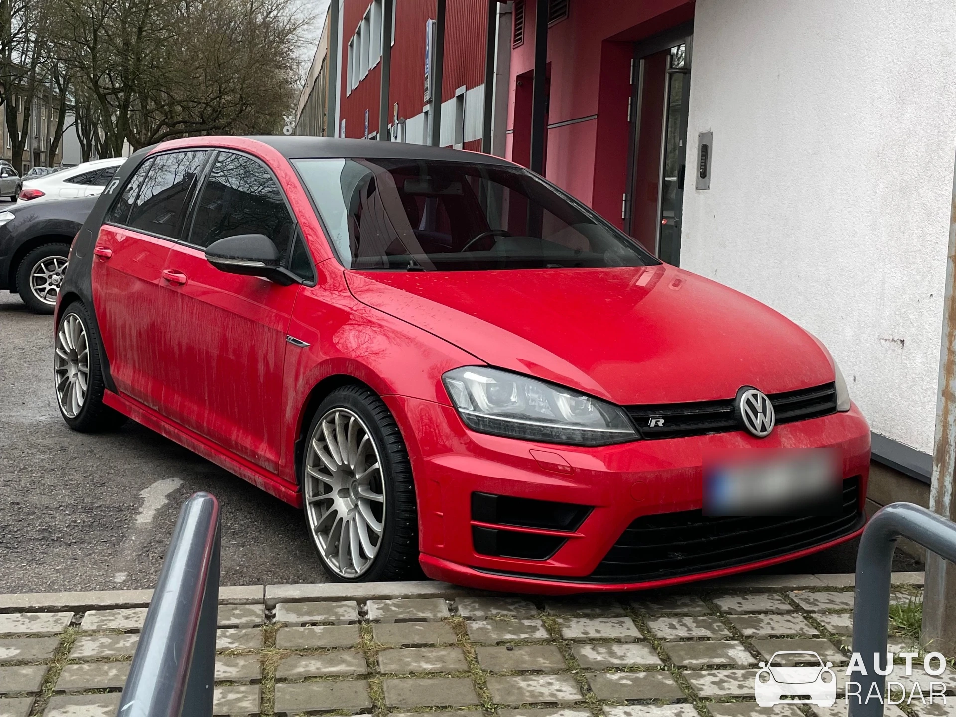 Volkswagen Golf R MkVII spotted in Tallinn, Estonia