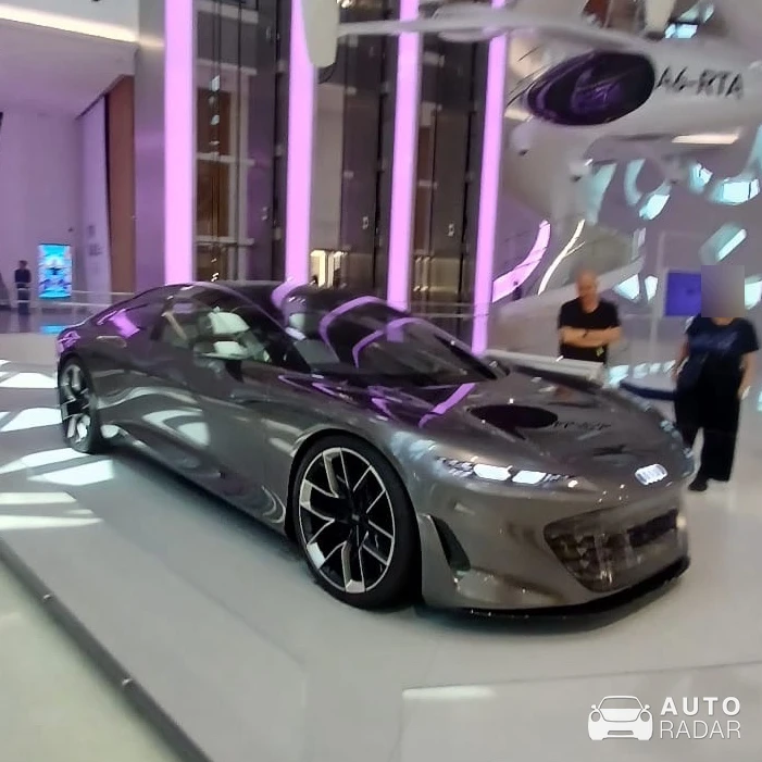 Audi Grandsphere spotted in Dubai