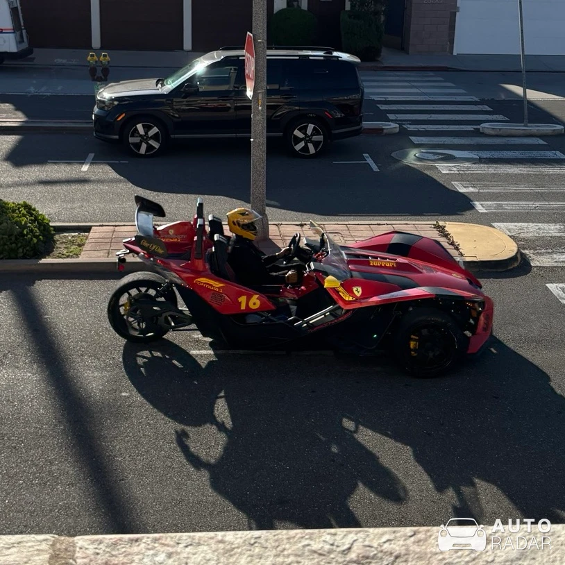 Polaris Slingshot spotted in Hermosa Beach, United States
