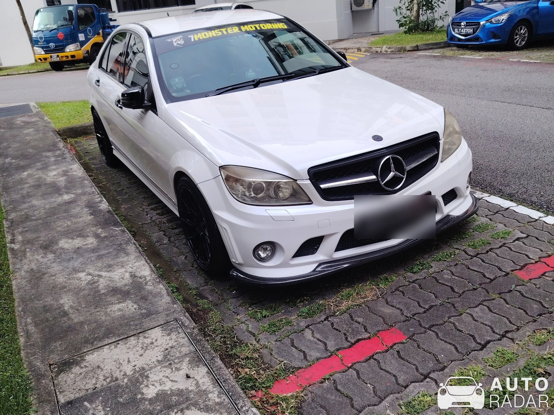 Mercedes-Benz C-Klasse W204 spotted in Singapore