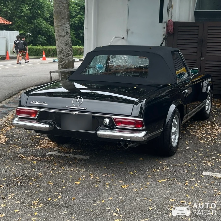 Mercedes-Benz 230SL spotted in Singapore