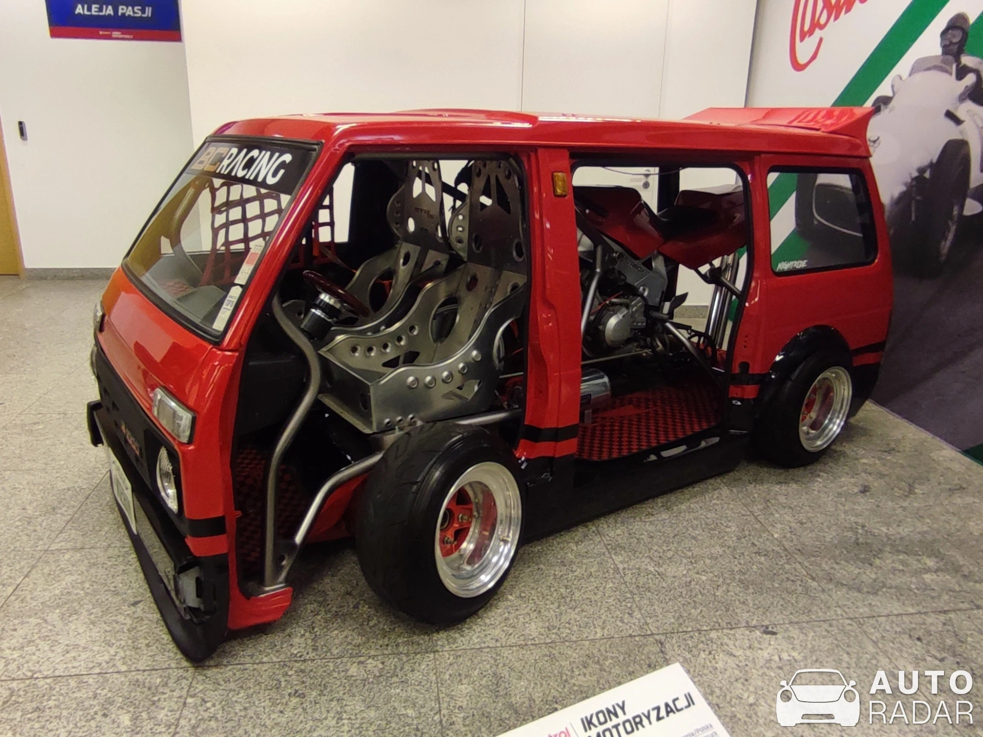 Daihatsu Hijet 1000 Nightride 'Kevin' spotted in Warszawa