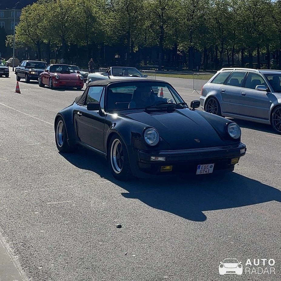Porsche 911 Speedster spotted in München