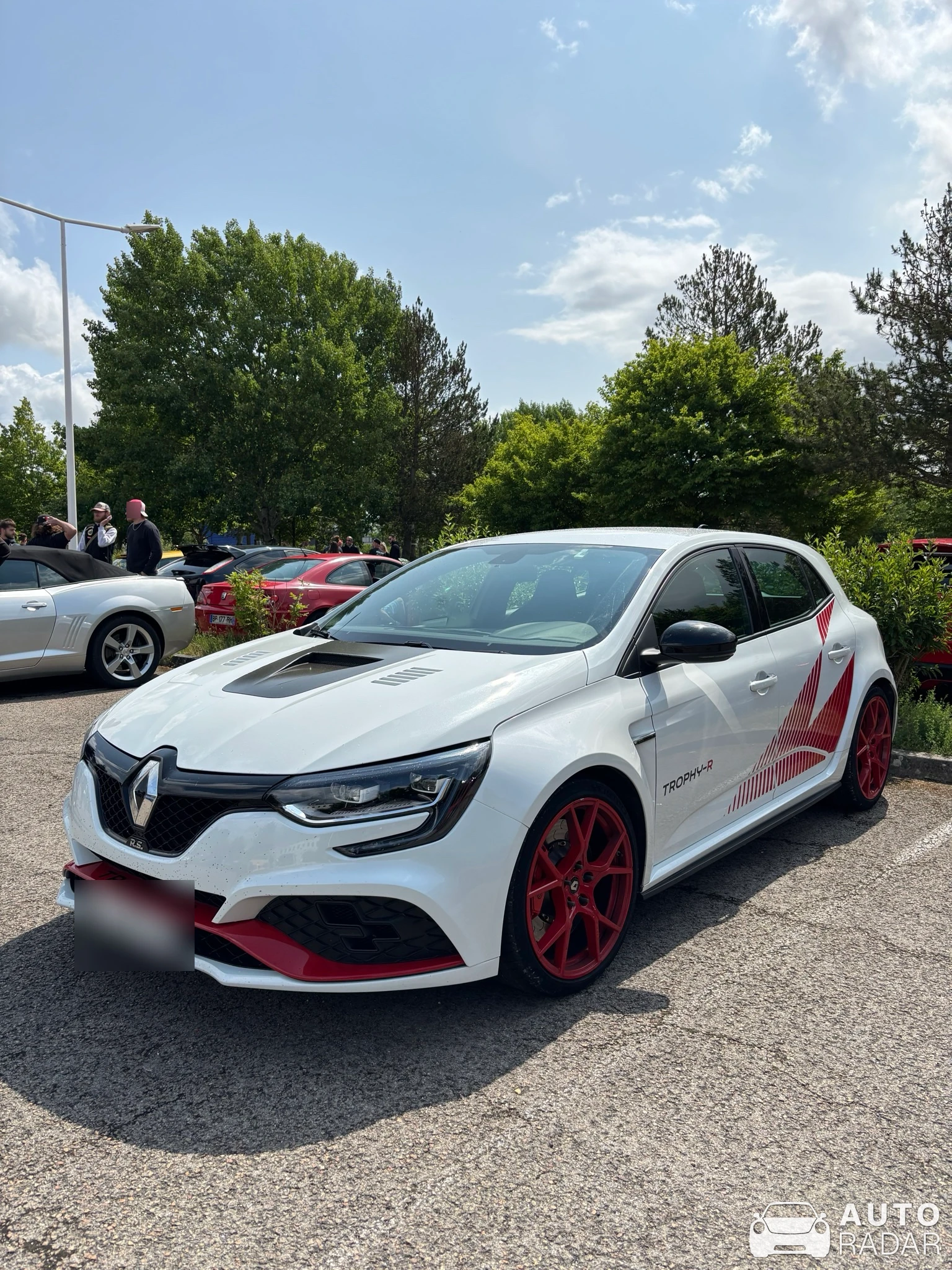 Renault Mégane RS Trophy-R spotted in Troyes