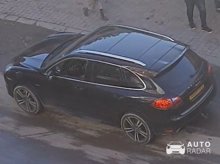 Porsche Cayenne spotted in Chéraga, Algérie